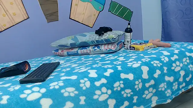 Snapshot of NOVAHOT98 chatting on 6, 3, 2026 NOVAHOT98 online show from 6, 3, 2026