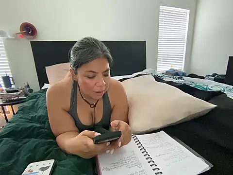 BettyWhispers online show from 9, 4, 2026
