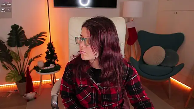 Snapshot of Ariell_Mini chatting on 17, 12, 2025 Ariell Mini online show from 17, 12, 2025