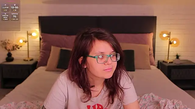 Snapshot of Ariell_Mini chatting on 17, 3, 2026 Ariell Mini online show from 17, 3, 2026