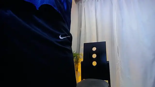 Snapshot of TOMBOYSEXX chatting on 17, 3, 2026 TOMBOYSEXX online show from 17, 3, 2026