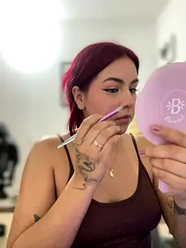 Snapshot of Zarahs_Blare1 chatting on 22, 12, 2025 Zarahs Blare1 online show from 22, 12, 2025