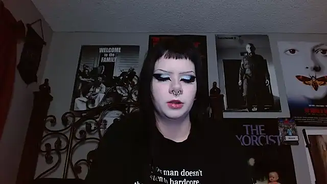 Bettieee Agura online show from 4, 3, 2026