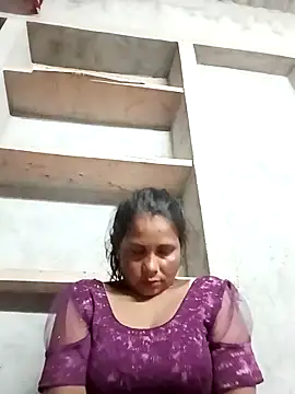 Snapshot of Shreya_pandit chatting on 3, 2, 2026 Shreya pandit online show from 3, 2, 2026