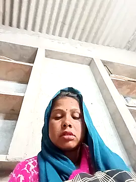 Snapshot of Shreya_pandit chatting on 9, 2, 2026 Shreya pandit online show from 9, 2, 2026