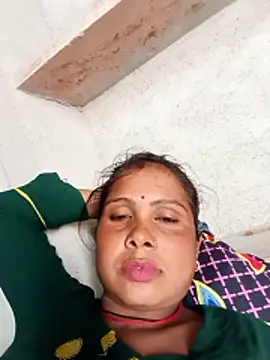 Snapshot of Shreya_pandit chatting on 15, 2, 2026 Shreya pandit online show from 15, 2, 2026