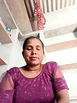 Snapshot of Shreya_pandit chatting on 17, 2, 2026 Shreya pandit online show from 17, 2, 2026