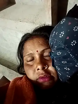 Snapshot of Shreya_pandit chatting on 1, 3, 2026 Shreya pandit online show from 1, 3, 2026