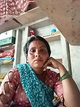 Snapshot of Shreya_pandit chatting on 8, 3, 2026 Shreya pandit online show from 8, 3, 2026