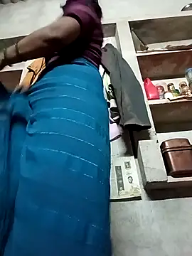 Snapshot of Shreya_pandit chatting on 12, 3, 2026 Shreya pandit online show from 12, 3, 2026