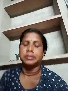 Snapshot of Shreya_pandit chatting on 22, 3, 2026 Shreya pandit online show from 22, 3, 2026