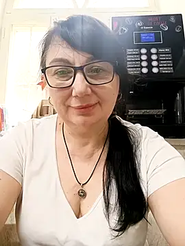 Snapshot of MariSwan222 chatting on 23, 7, 2026 MariSwan222 online show from 23, 7, 2026