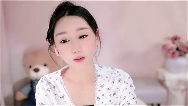 Snapshot of IamMeow- chatting on 5, 3, 2026 IamMeow- online show from 5, 3, 2026