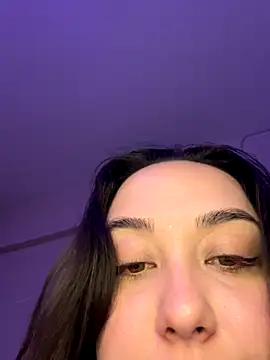 Snapshot of yummy_Lexa chatting on 15, 12, 2025 yummy Lexa online show from 15, 12, 2025