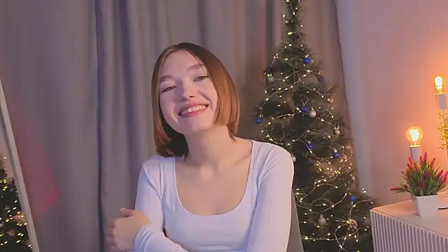 Snapshot of Leyla_crsh chatting on 18, 12, 2025 Leyla crsh online show from 18, 12, 2025