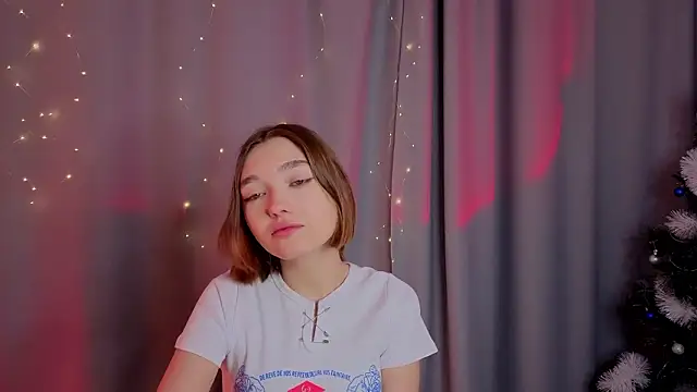 Snapshot of Leyla_crsh chatting on 1, 2, 2026 Leyla crsh online show from 1, 2, 2026