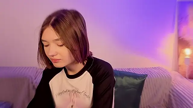 Snapshot of Leyla_crsh chatting on 10, 2, 2026 Leyla crsh online show from 10, 2, 2026