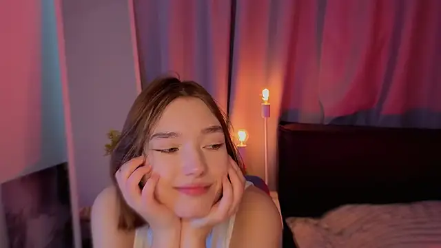 Snapshot of Leyla_crsh chatting on 28, 2, 2026 Leyla crsh online show from 28, 2, 2026