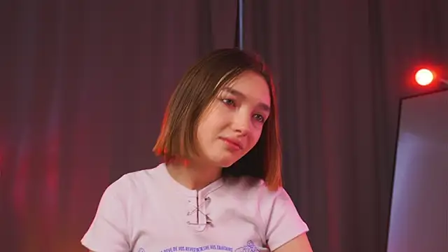 Snapshot of Leyla_crsh chatting on 2, 3, 2026 Leyla crsh online show from 2, 3, 2026