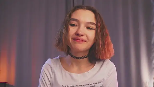 Snapshot of Leyla_crsh chatting on 21, 3, 2026 Leyla crsh online show from 21, 3, 2026