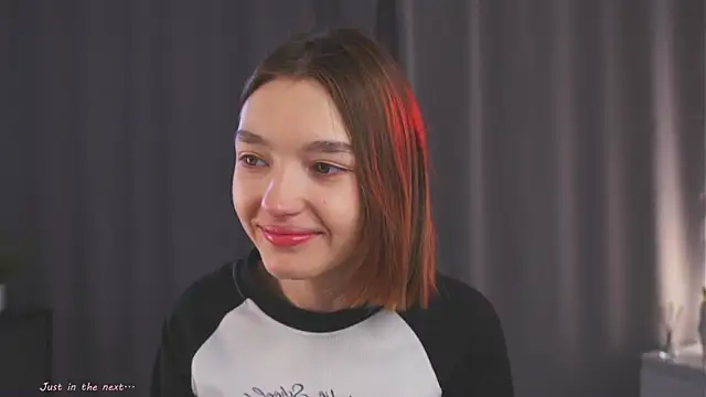 Snapshot of Leyla_crsh chatting on 22, 3, 2026 Leyla crsh online show from 22, 3, 2026