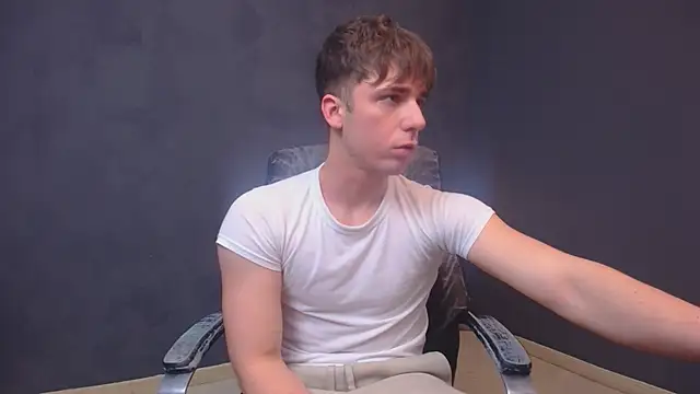 Snapshot of KellenWest chatting on 17, 12, 2025 KellenWest online show from 17, 12, 2025