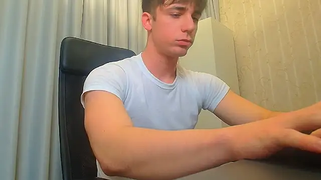 Snapshot of KellenWest chatting on 19, 12, 2025 KellenWest online show from 19, 12, 2025