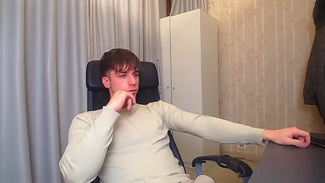 Snapshot of KellenWest chatting on 6, 1, 2026 KellenWest online show from 6, 1, 2026