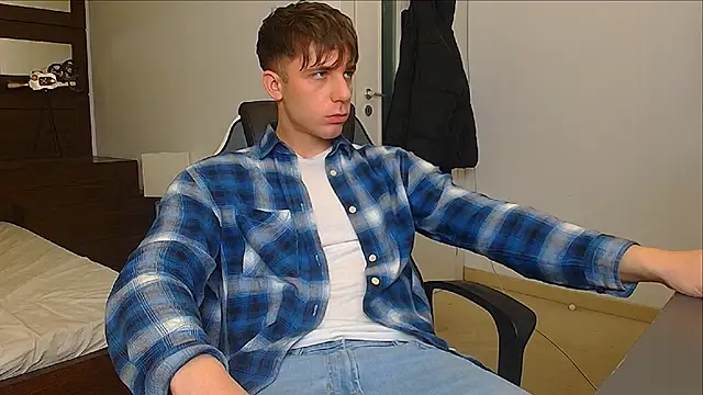 Snapshot of KellenWest chatting on 7, 1, 2026 KellenWest online show from 7, 1, 2026