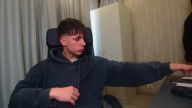 Snapshot of KellenWest chatting on 19, 1, 2026 KellenWest online show from 19, 1, 2026