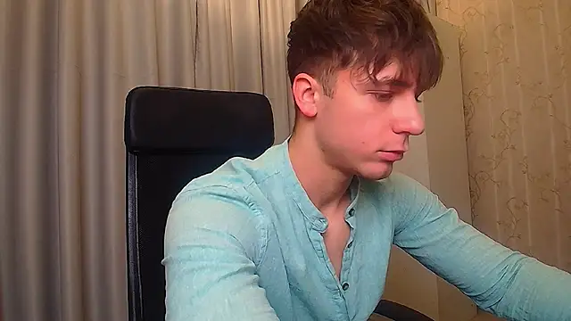 Snapshot of KellenWest chatting on 7, 2, 2026 KellenWest online show from 7, 2, 2026