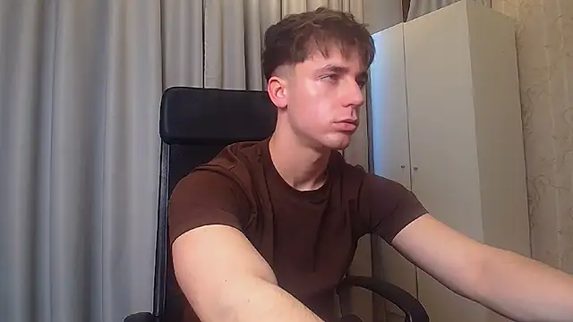 Snapshot of KellenWest chatting on 9, 3, 2026 KellenWest online show from 9, 3, 2026