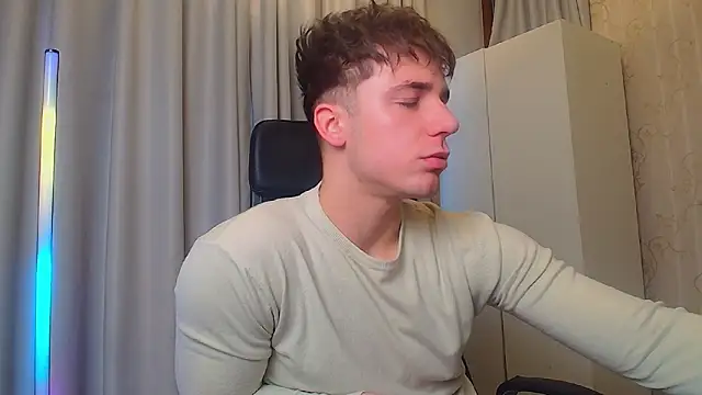 Snapshot of KellenWest chatting on 15, 3, 2026 KellenWest online show from 15, 3, 2026