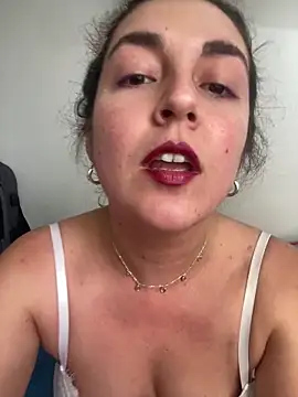 Snapshot of sweetrosedance chatting on 7, 3, 2026 sweetrosedance online show from 7, 3, 2026