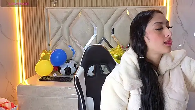 Snapshot of Tifany_Tx chatting on 11, 7, 2026 Tifany Tx online show from 11, 7, 2026