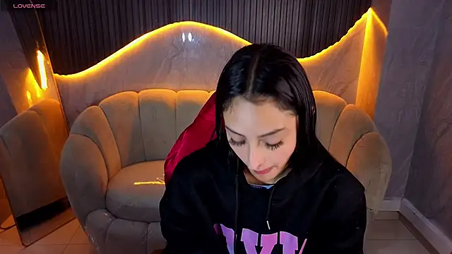 Snapshot of Tifany_Tx chatting on 5, 8, 2026 Tifany Tx online show from 5, 8, 2026