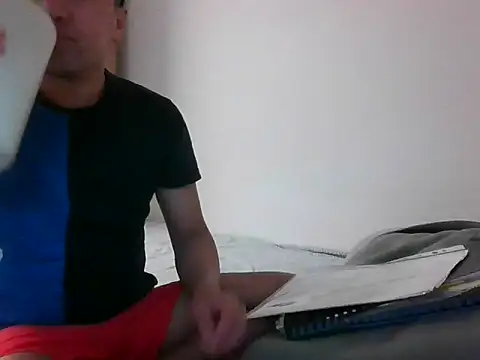 Snapshot of sweetpinoy2027 chatting on 9, 2, 2026 sweetpinoy2027 online show from 9, 2, 2026