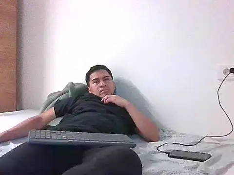 Snapshot of sweetpinoy2027 chatting on 15, 2, 2026 sweetpinoy2027 online show from 15, 2, 2026