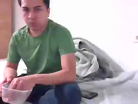 Snapshot of sweetpinoy2027 chatting on 25, 2, 2026 sweetpinoy2027 online show from 25, 2, 2026