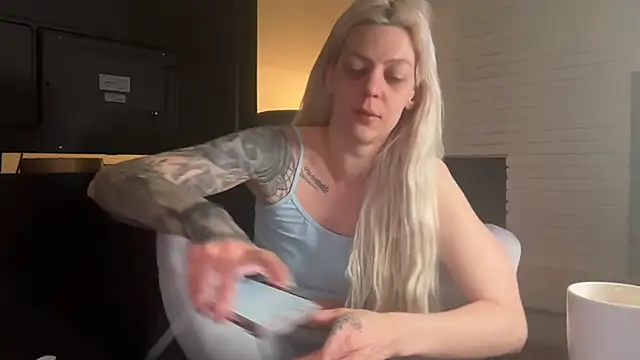 Melina Diamond online show from 8, 1, 2026