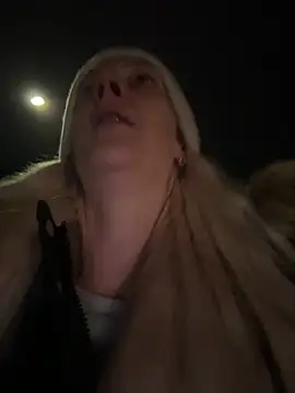 Melina Diamond online show from 2, 2, 2026