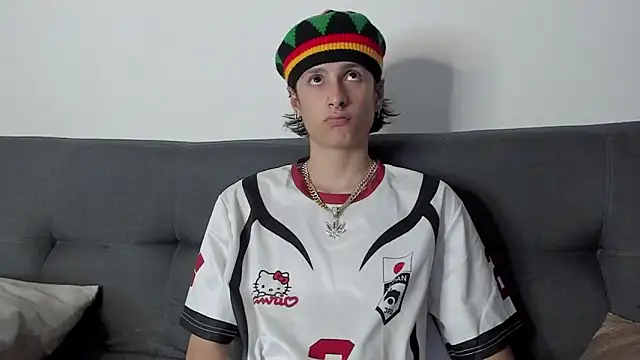 Snapshot of cirosky_elchicopolla chatting on 18, 12, 2025 cirosky elchicopolla online show from 18, 12, 2025