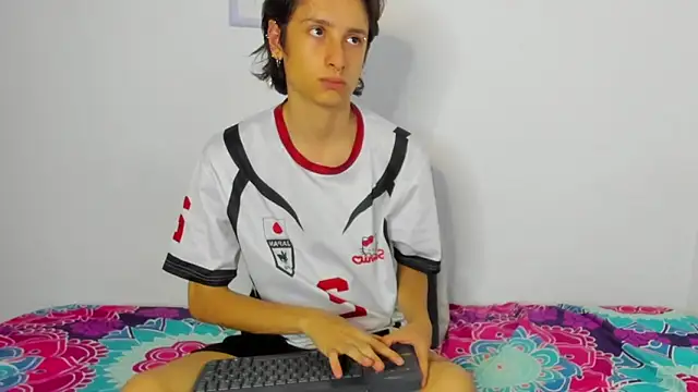 Snapshot of cirosky_elchicopolla chatting on 18, 2, 2026 cirosky elchicopolla online show from 18, 2, 2026