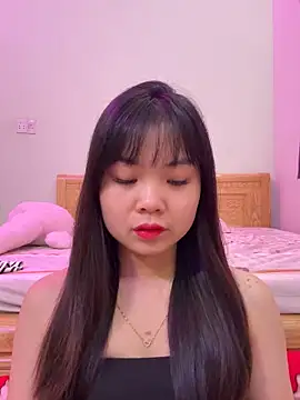 Snapshot of ___KARA___ chatting on 4, 2, 2026 KARA online show from 4, 2, 2026