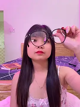 Snapshot of ___KARA___ chatting on 10, 3, 2026 KARA online show from 10, 3, 2026