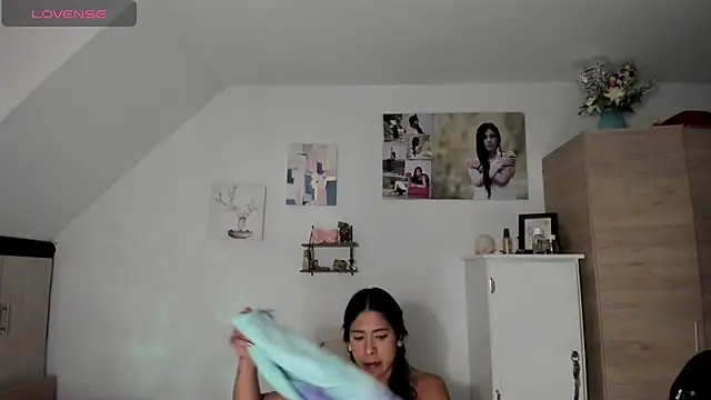 Snapshot of VEROSlen- chatting on 8, 1, 2026 VEROSlen- online show from 8, 1, 2026