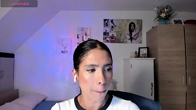 Snapshot of VEROSlen- chatting on 15, 3, 2026 VEROSlen- online show from 15, 3, 2026