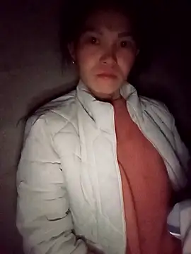 Snapshot of Girl_cutee chatting on 7, 1, 2026 Girl cutee online show from 7, 1, 2026