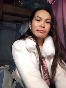 Snapshot of Girl_cutee chatting on 3, 2, 2026 Girl cutee online show from 3, 2, 2026