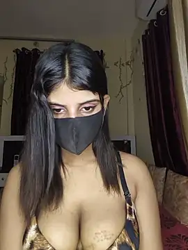 Snapshot of Zaayaa_2 chatting on 5, 8, 2026 Zaayaa 2 online show from 5, 8, 2026
